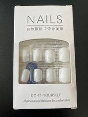 Press on nails